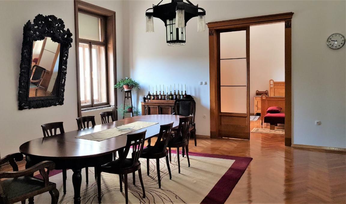 Luxury Apartment In The Heart Of วาราชดีน ภายนอก รูปภาพ
