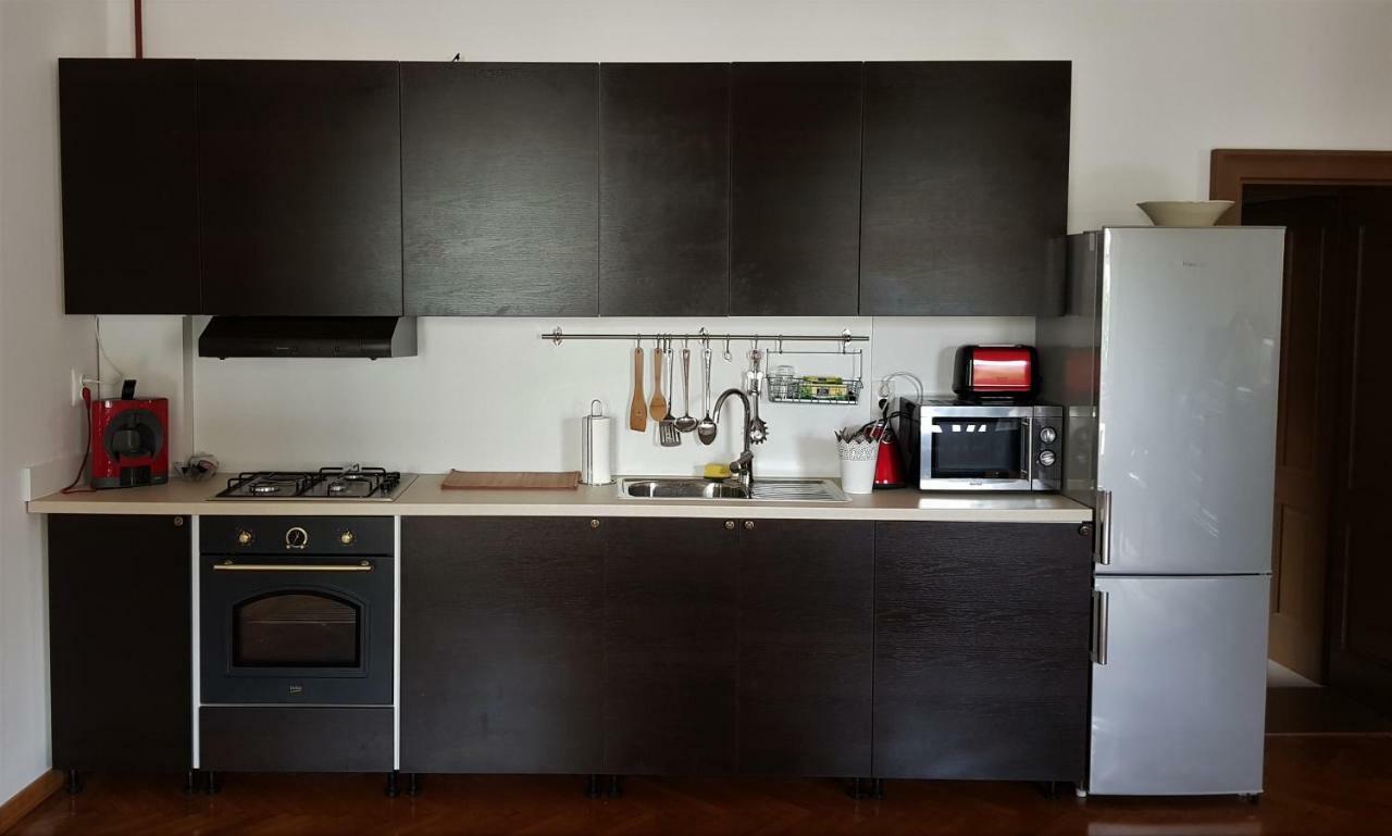 Luxury Apartment In The Heart Of วาราชดีน ภายนอก รูปภาพ
